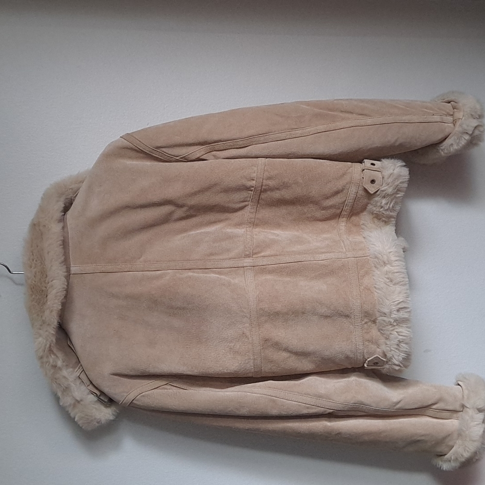 Jacket - Picture 3 of 4